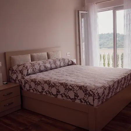 Lindi's Villa *